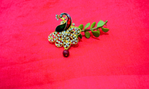 PEACOCK SAREE PIN