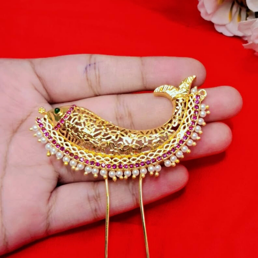 AD STONE FISH HAIRBROOCH